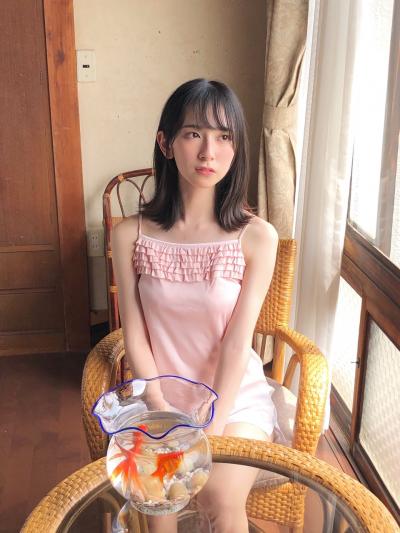 金村美玖(日向坂46)最新グラビア水着画像　41枚②