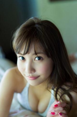【男心をそそるボディ】グラビアアイドル・佐野ひなこ(23)の水着画像まとめ