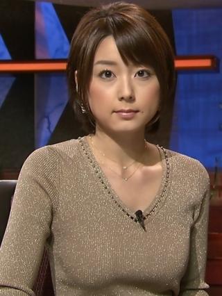 【フジ女性アナウンサー秋元優里アナ】(´∀｀)着衣巨乳・美脚エロ画像！