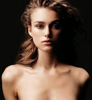 【イギリス女優のキーラ・ナイトレイ （Keira Knightley）】美乳おっぱいヌード画像！