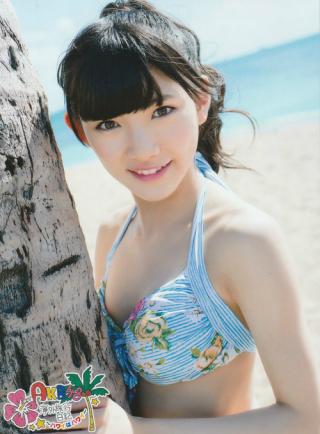 色白美少女のAKB48岡田奈々の水着姿可愛過ぎwwww