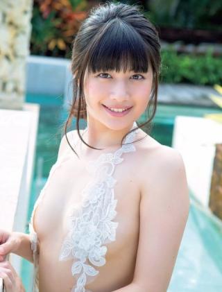 【美しく咲きました】グラビアアイドル・小松美咲(24)の週刊誌水着画像