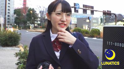 【画像+動画】 名門女子校に通うデカ尻の文化部女子○生のパンチラに我慢できずバックからデカチン即ハメ！初体験の激ピストンでイカされまくったお嬢様おま○こに