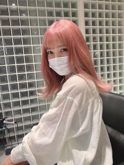 【朗報】加藤玲奈さん髪をピンク色に染める！！