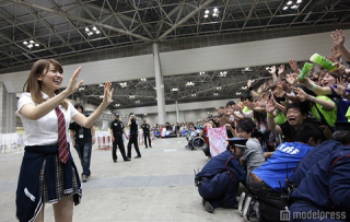 大島優子、AKB48最後の握手会　“優子コール”鳴り止まず