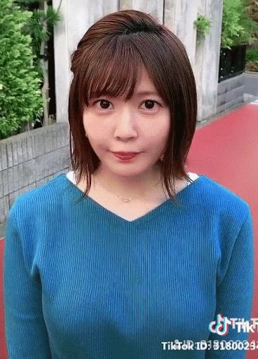 【画像】不動産屋のOLさん、プリケツを披露してしまう