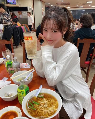 インスタ美女 清里千聖 20枚