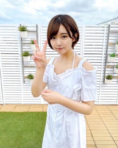 絶大な人気を誇った元Jrアイドル香月杏珠(18)、衣装が小さすぎてジョリ跡見せちゃってるｗｗ