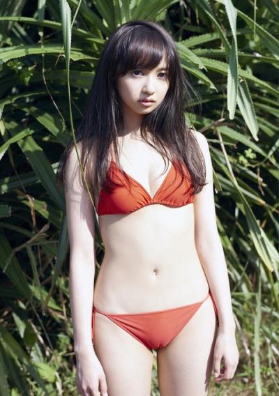 【マンスジが見えている】女優・小宮有紗(24)の水着画像まとめ
