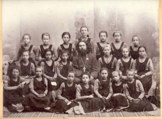 【画像】100年前の女子校生が可愛すぎるｗｗｗｗｗｗｗｗｗ