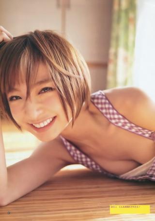 意外に大きい篠田麻里子のEカップエロ画像！上から揉みたいマリコ様のおっぱいｗｗｗ