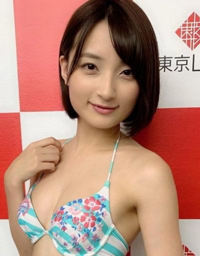 宇佐美彩乃　最新グラビア水着画像　18枚