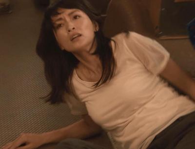 【女優】長谷川京子、「え!?透けてる......」セクシーすぎる後ろ姿に.....