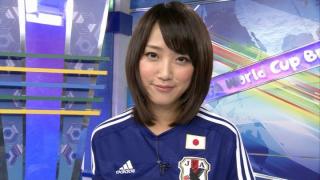 竹内由恵女子アナウンサーのサッカー日本代表コスプレが可愛い