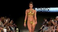 パツ金・黒人S級モデルの裸に近いエロイ水着ファッションショー動画